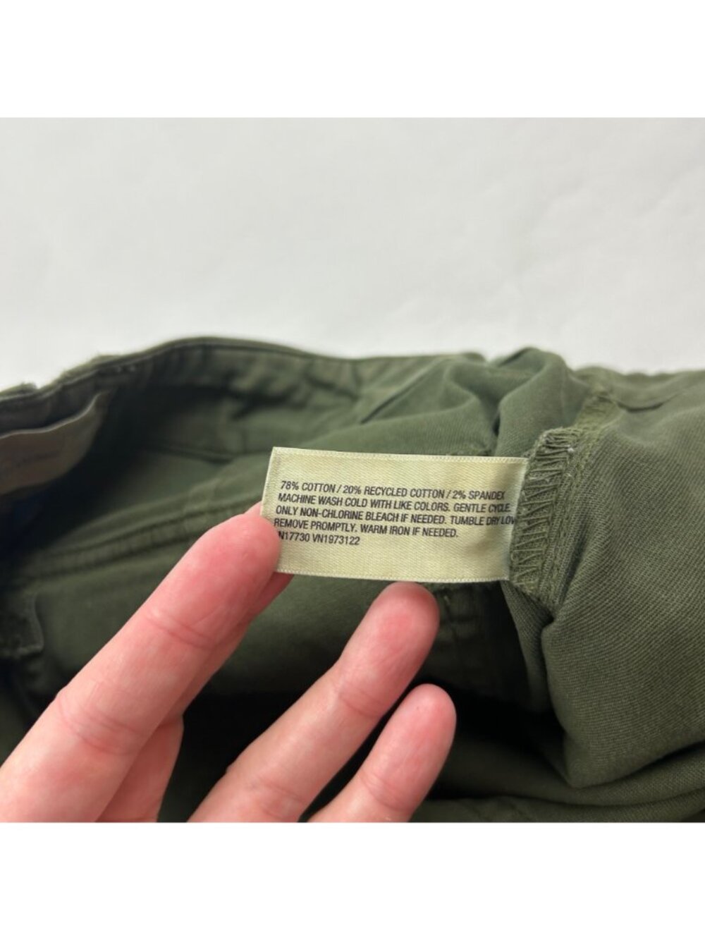 Universal Thread Dark Olive Stretch Canvas High Rise Wide Leg Cargo Pant 8 - Picture 5 of 7